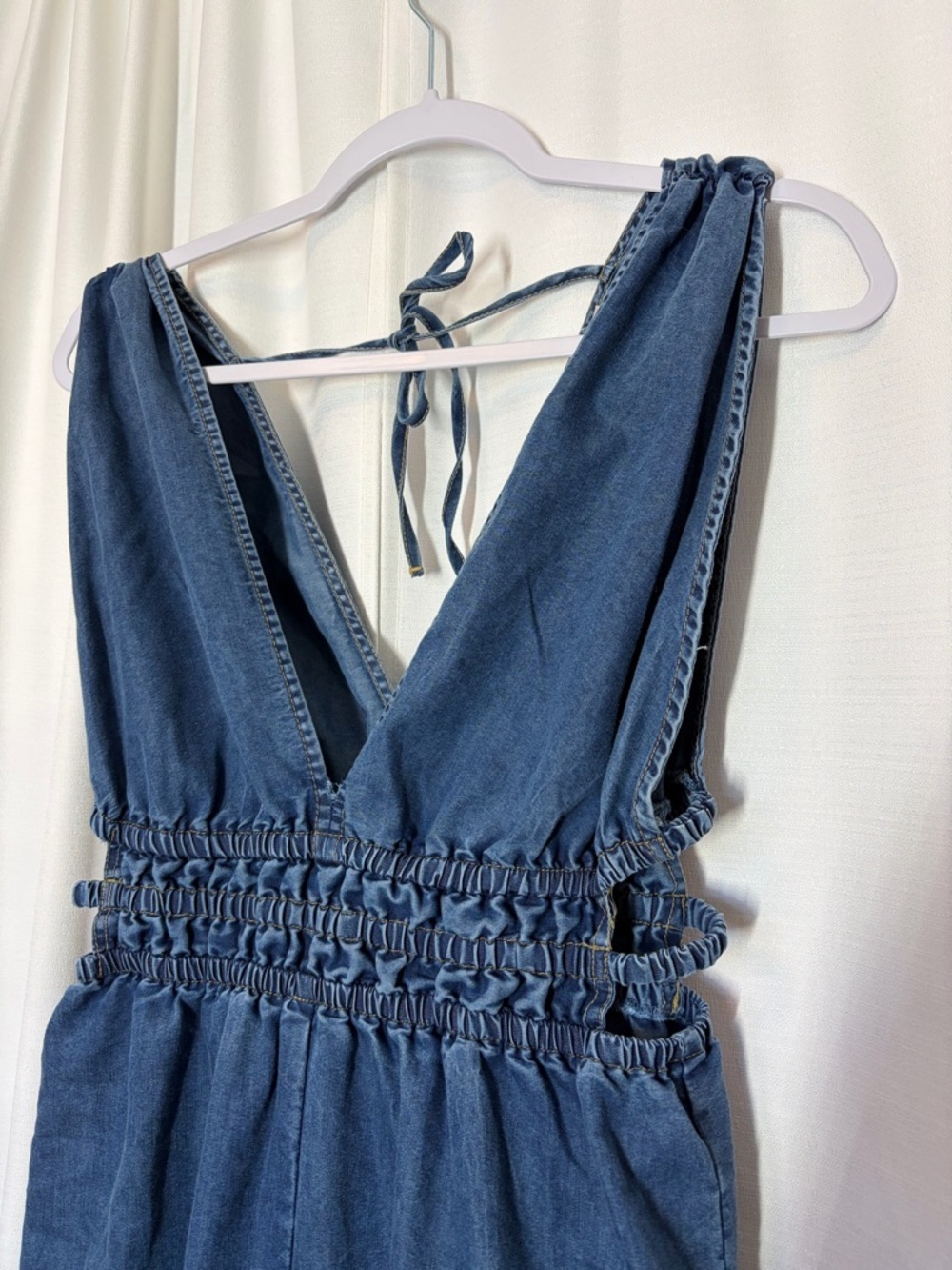 New Sleeveless Denim Jumpsuit M Wide Leg Blue Chambray Boho Comfy Chic Vacation - Picture 3 of 16